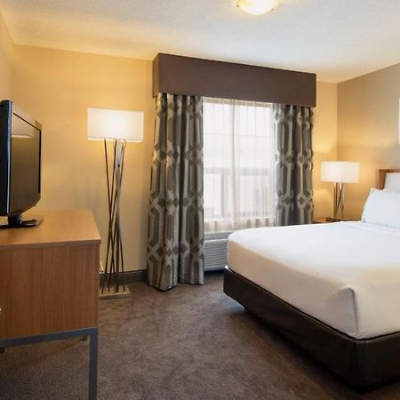Holiday Inn Express Hotel & Suites Sherwood Park-Edmonton Area By Ihg Exterior photo