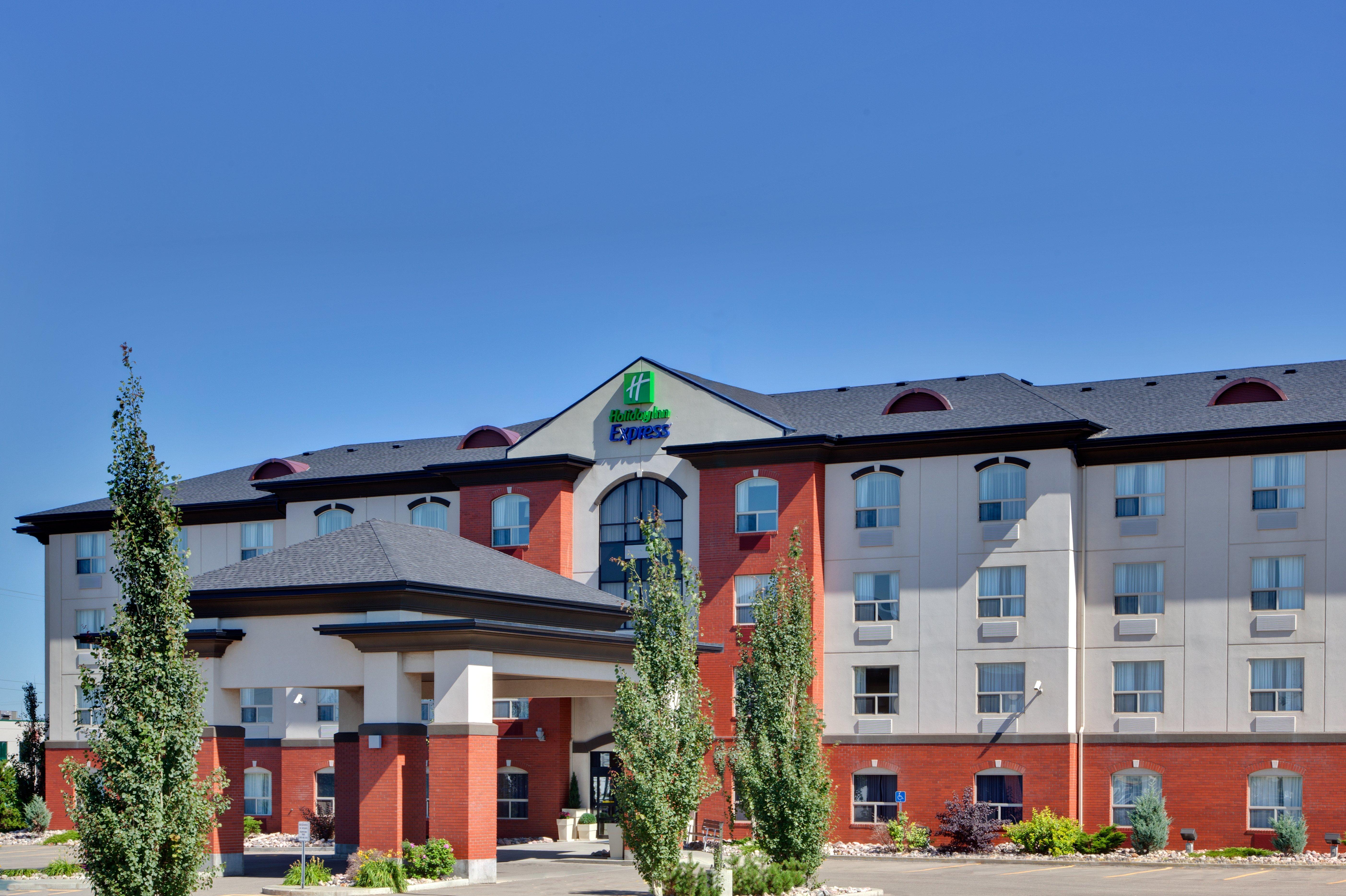 Holiday Inn Express Hotel & Suites Sherwood Park-Edmonton Area By Ihg Exterior photo