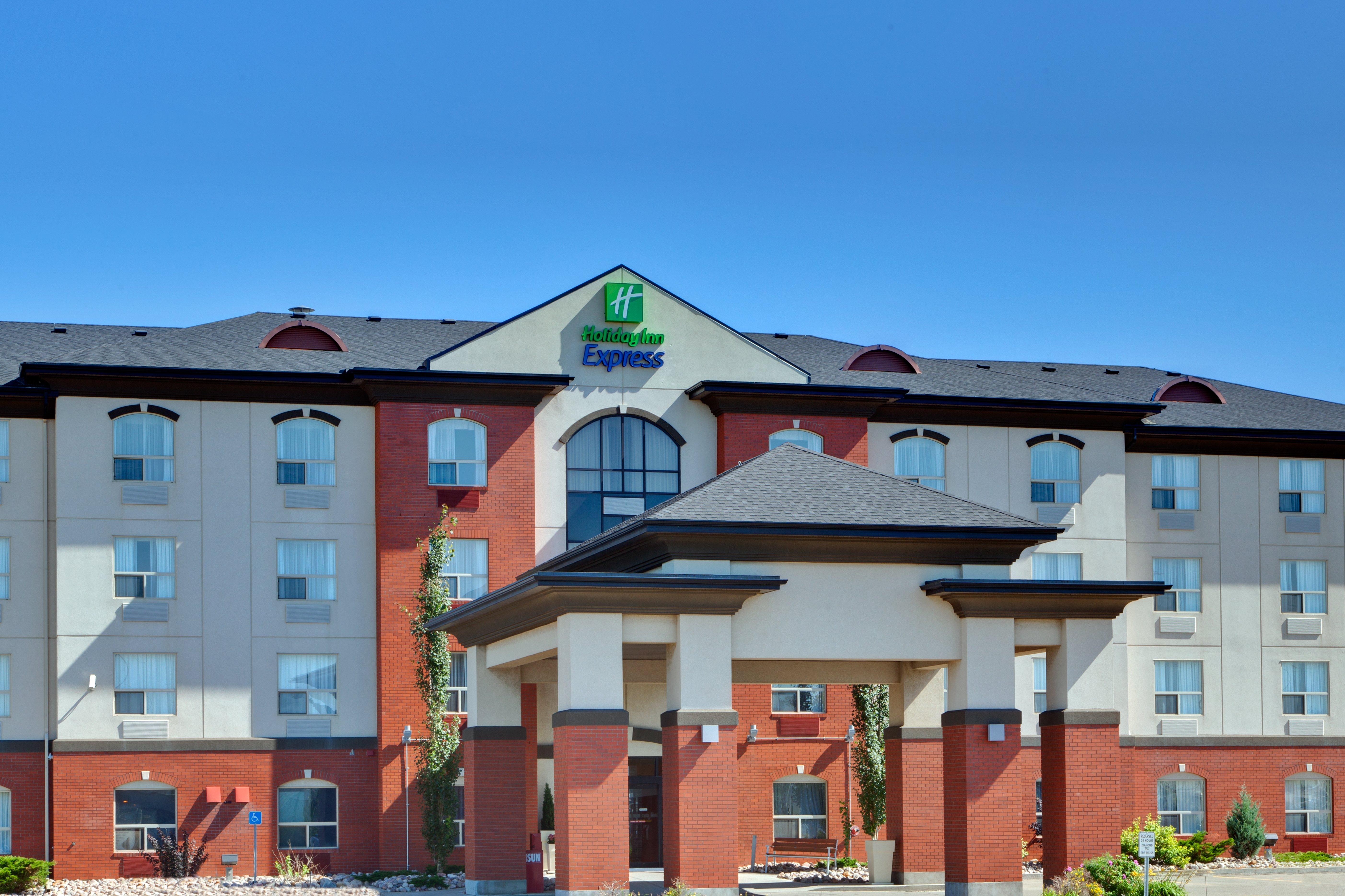 Holiday Inn Express Hotel & Suites Sherwood Park-Edmonton Area By Ihg Exterior photo
