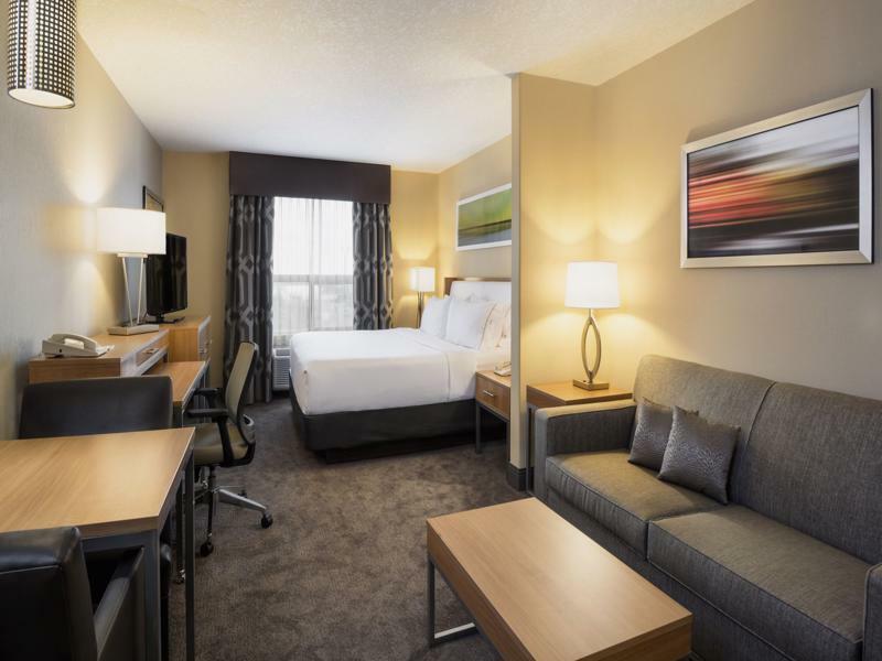 Holiday Inn Express Hotel & Suites Sherwood Park-Edmonton Area By Ihg Exterior photo